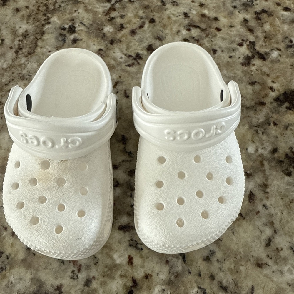 Crocs Baya Size 6 Unisex Kids Clog Sandal - White. 4238